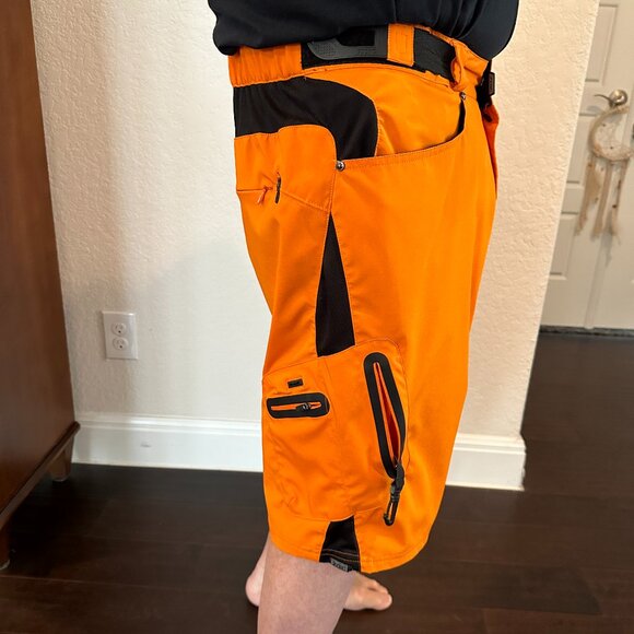 ZOIC Ether Shell Bike Shorts with Padded Liner Shorts- 36-38 - Picture 10 of 16